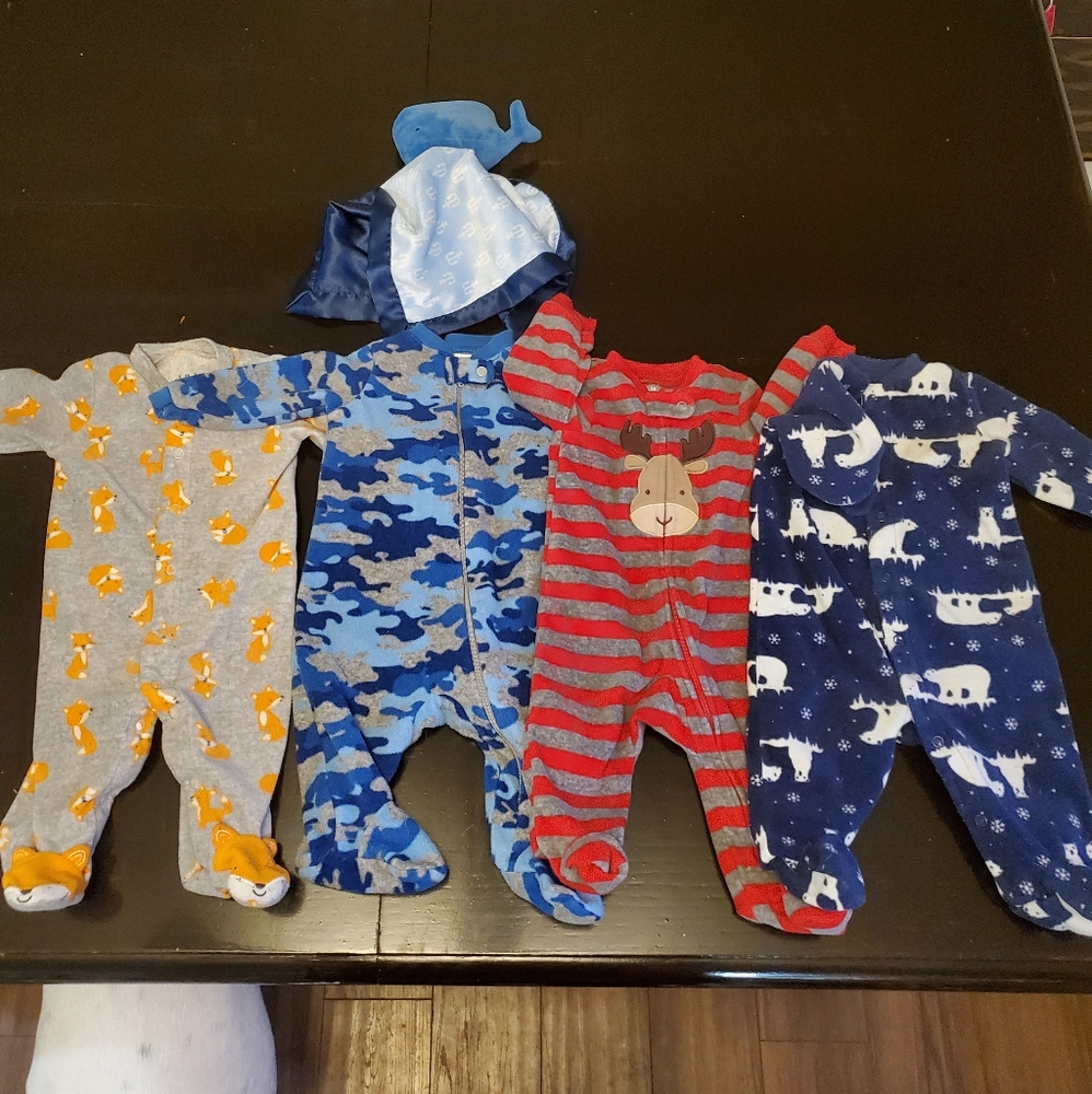 Fleece footed pajamas